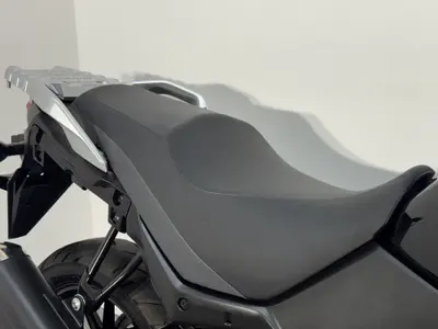 SUZUKI V-STROM 650 A TOURING – foto 4