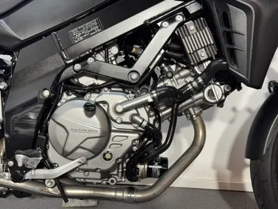 SUZUKI V-STROM 650 A TOURING – foto 2