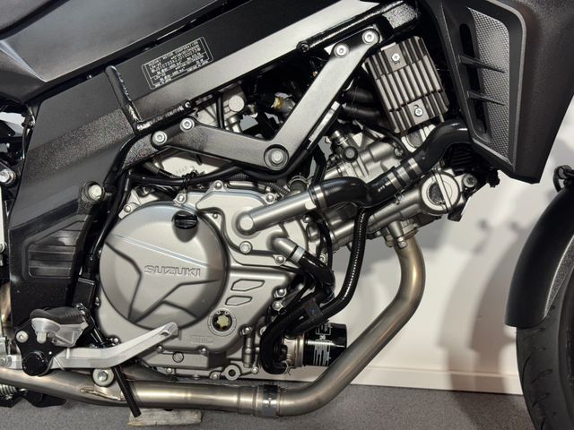 suzuki - v-strom-650-a-touring