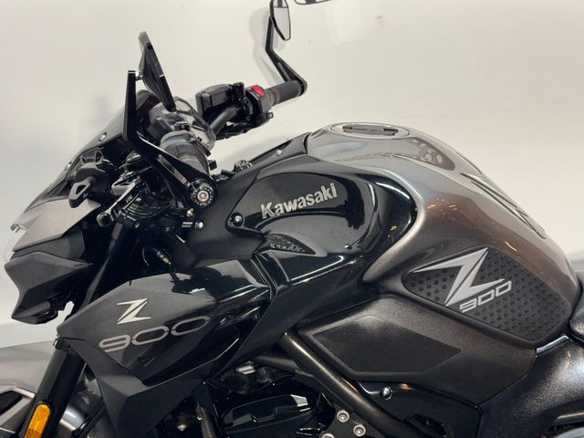 kawasaki - z900