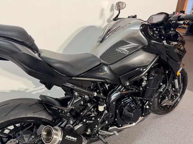 kawasaki - z900