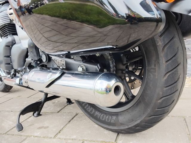 royal-enfield - super-meteor-650