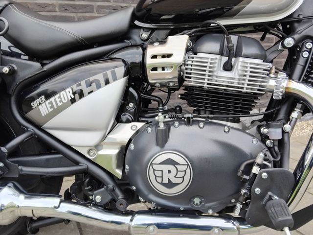 royal-enfield - super-meteor-650