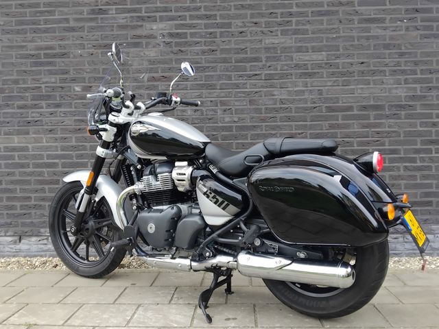 royal-enfield - super-meteor-650