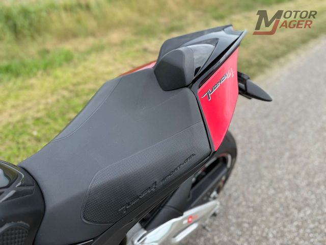 aprilia - tuono-v4-r-aprc