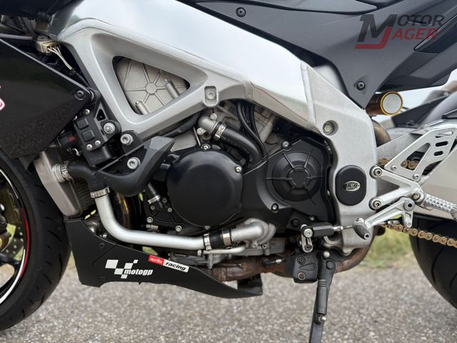 aprilia - tuono-v4-r-aprc
