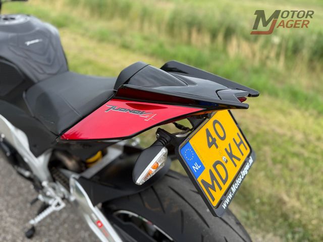 aprilia - tuono-v4-r-aprc