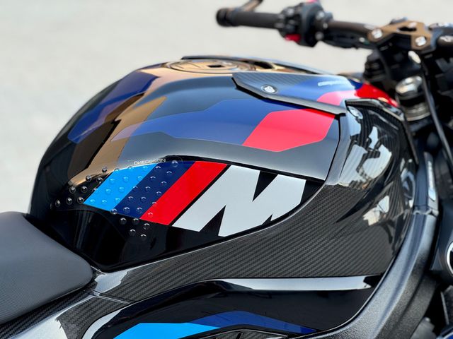 bmw - m-1000-r