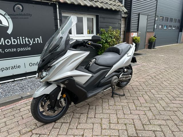 kymco - ak-550