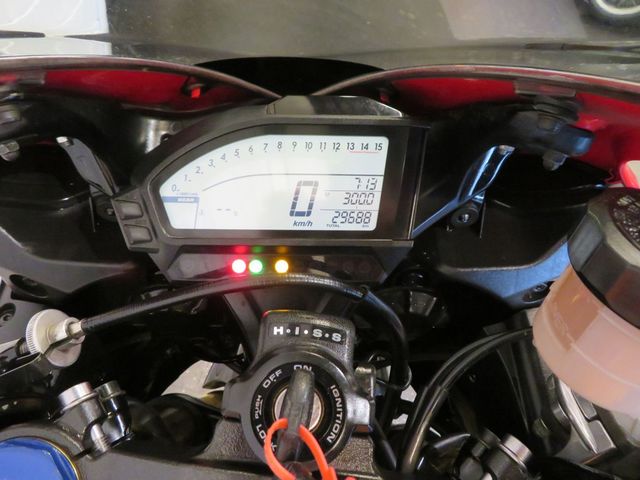 honda - cbr-1000-rr-fireblade