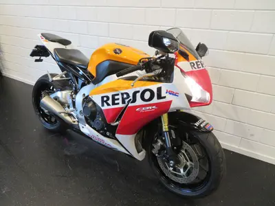 HONDA CBR 1000 RR FIREBLADE – foto 2