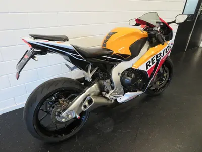 HONDA CBR 1000 RR FIREBLADE – foto 3