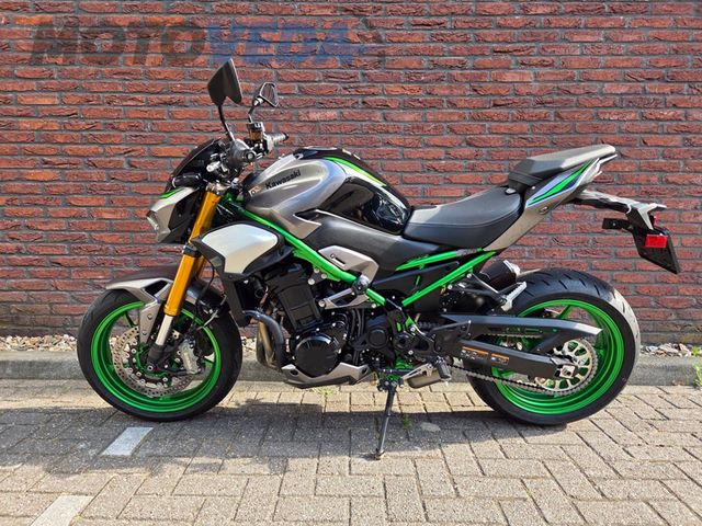 kawasaki - z900