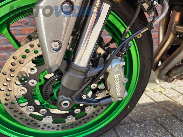 kawasaki - z900