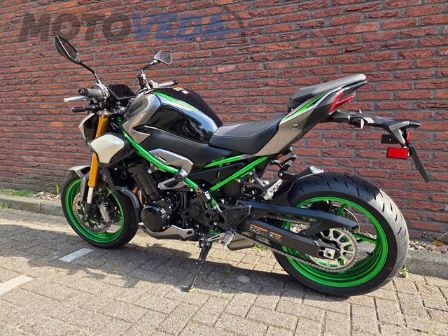 kawasaki - z900