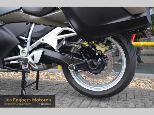 bmw - r-1250-rt