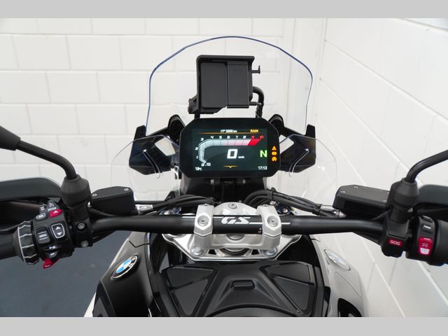 bmw - r-1300-gs-triple-black