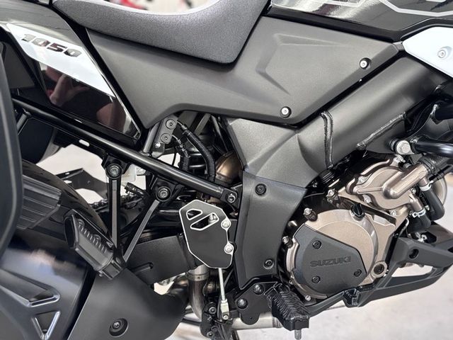 suzuki - v-strom-1050