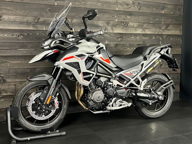 triumph - tiger-1200-gt