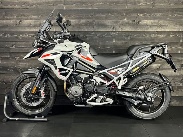 triumph - tiger-1200-gt