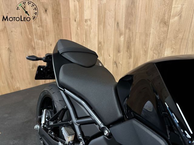suzuki - gsx-8s