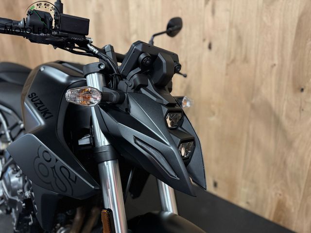 suzuki - gsx-8s