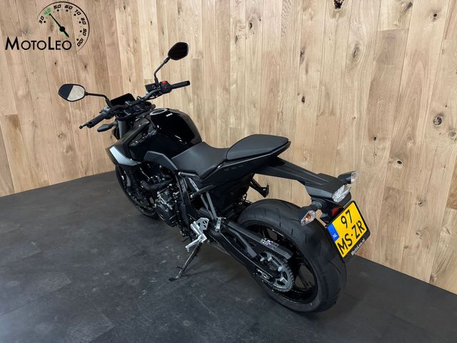 suzuki - gsx-8s