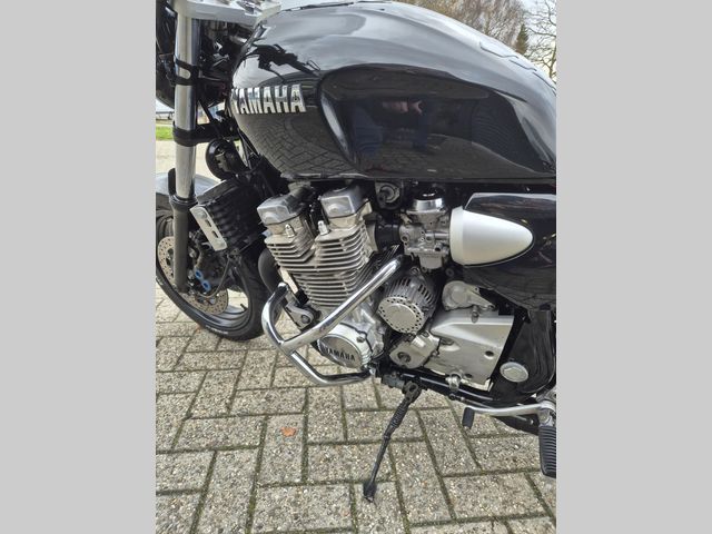 yamaha - xjr-1300