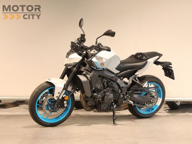 yamaha - mt-09-y-amt