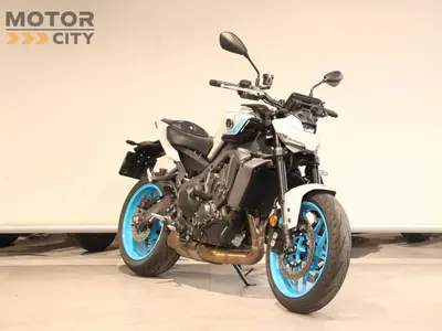 YAMAHA MT 09 Y-AMT – foto 2