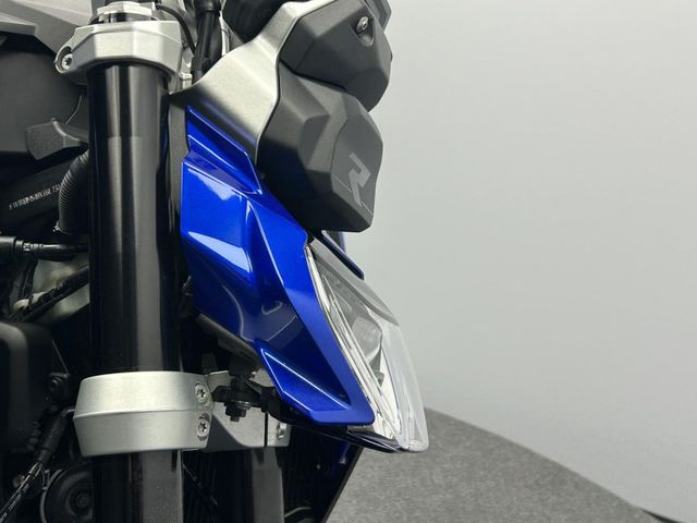 bmw - r-1300-r