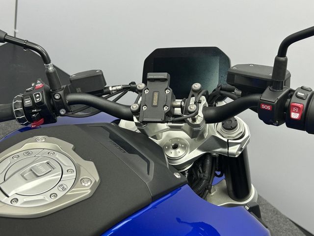 bmw - r-1300-r