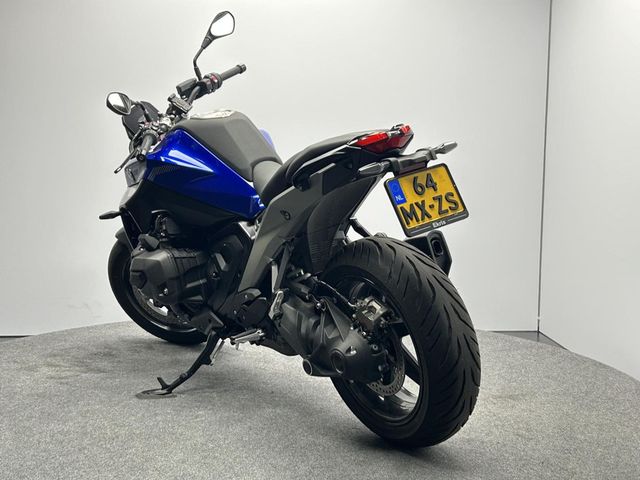 bmw - r-1300-r