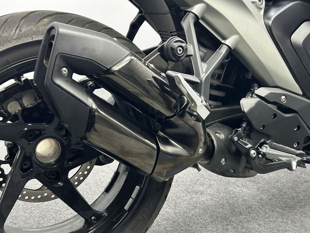 bmw - r-1300-r