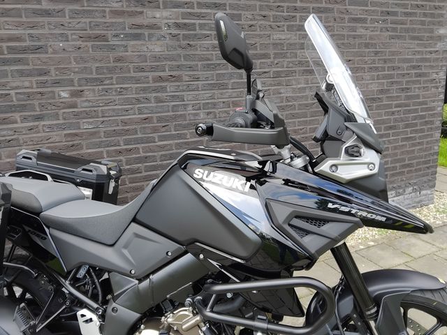 suzuki - v-strom-1050