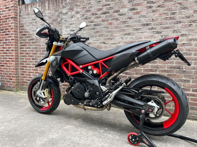 aprilia - dorsoduro-900