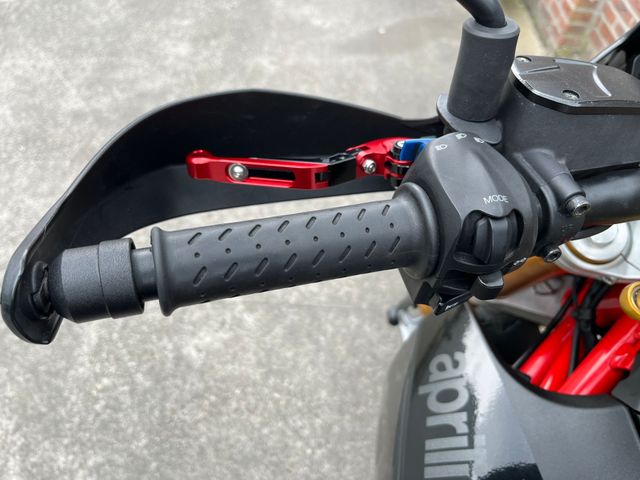 aprilia - dorsoduro-900