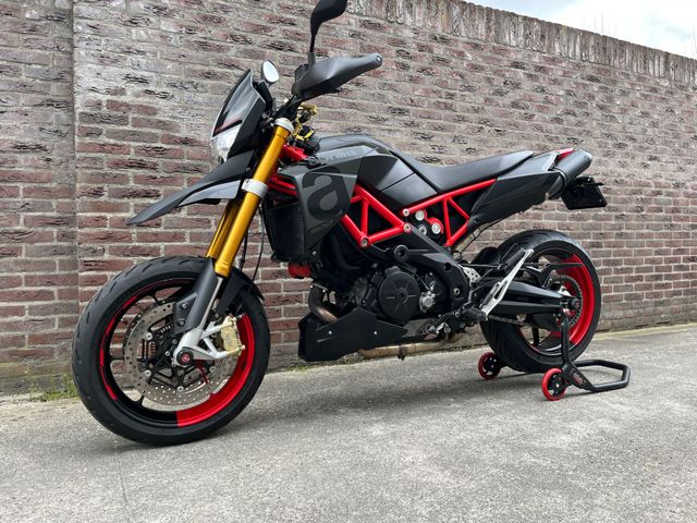 aprilia - dorsoduro-900