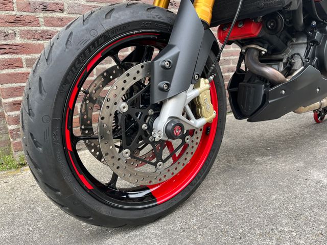 aprilia - dorsoduro-900