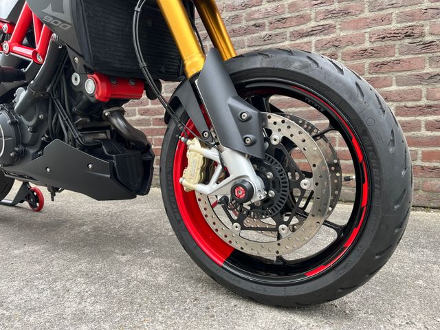 aprilia - dorsoduro-900