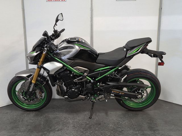 kawasaki - z900