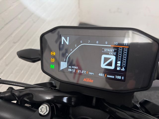 ktm - 890-duke