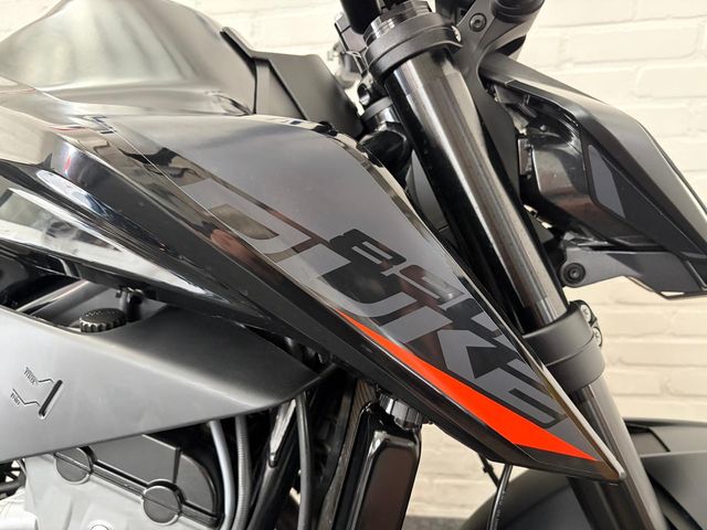 ktm - 890-duke