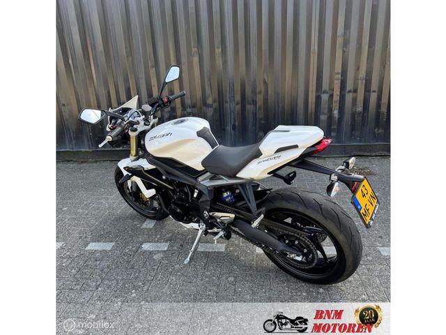 triumph - street-triple