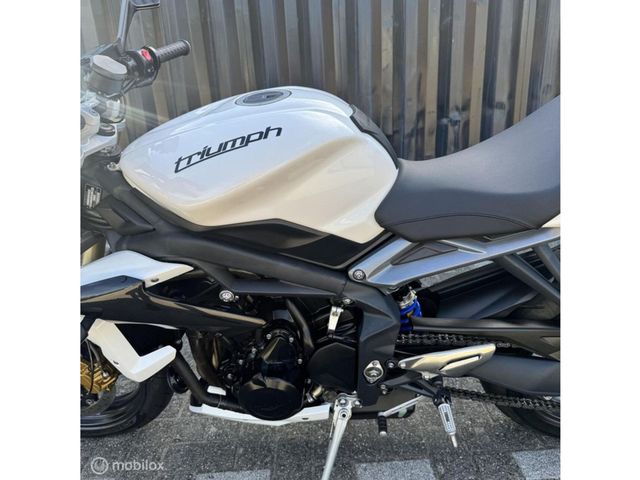 triumph - street-triple