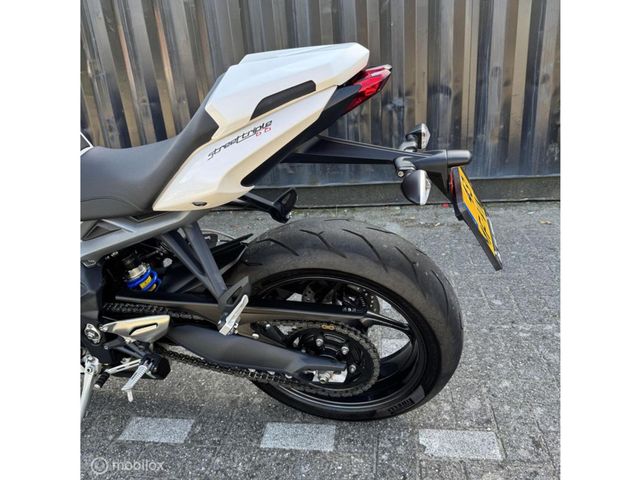 triumph - street-triple