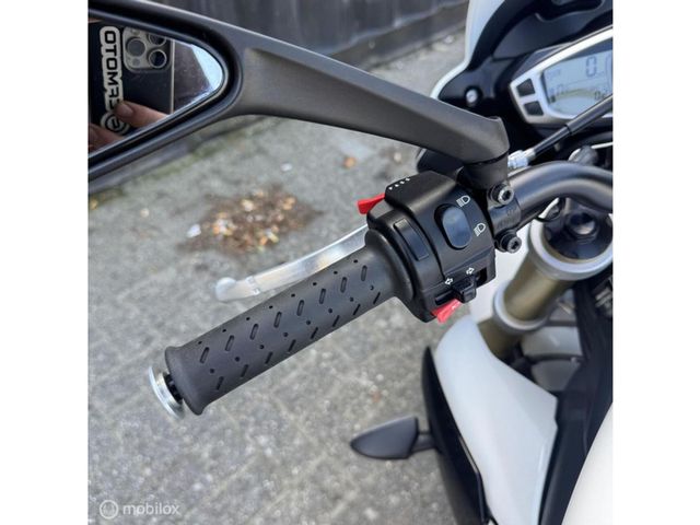 triumph - street-triple