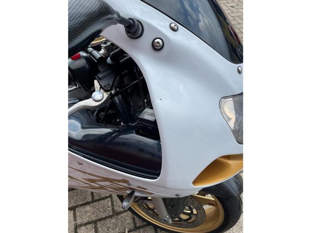 suzuki - gsx-r-600-w