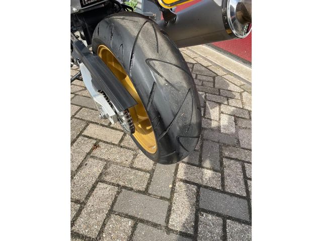 suzuki - gsx-r-600-w