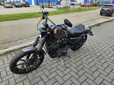 HARLEY-DAVIDSON SPORTSTER IRON XL 883 N – foto 3